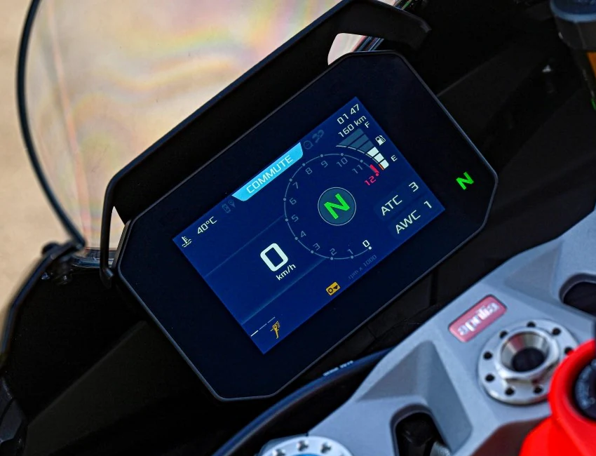 Affichage numérique du tableau de bord RS 660