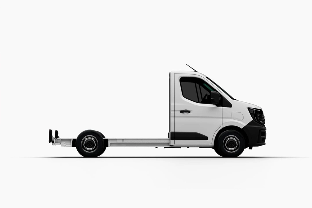 Vue latérale du Nissan Interstar Diesel en situation de chargement